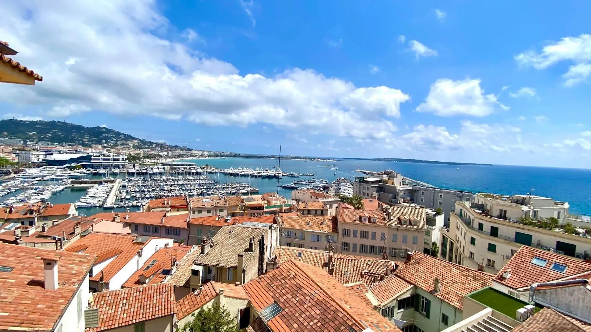 Cannes Suquet Stunning Sea View Bright Apartment Prime Quiet Location