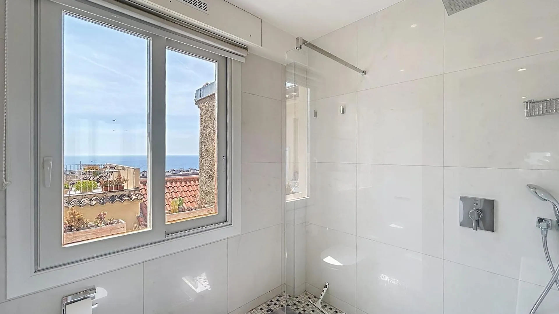 Cannes Suquet Stunning Sea View Bright Apartment Prime Quiet Location