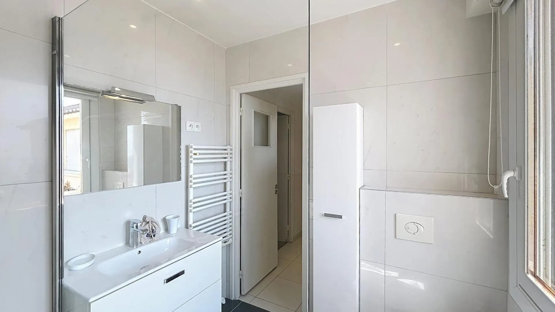 Cannes Suquet Stunning Sea View Bright Apartment Prime Quiet Location 0*,  France