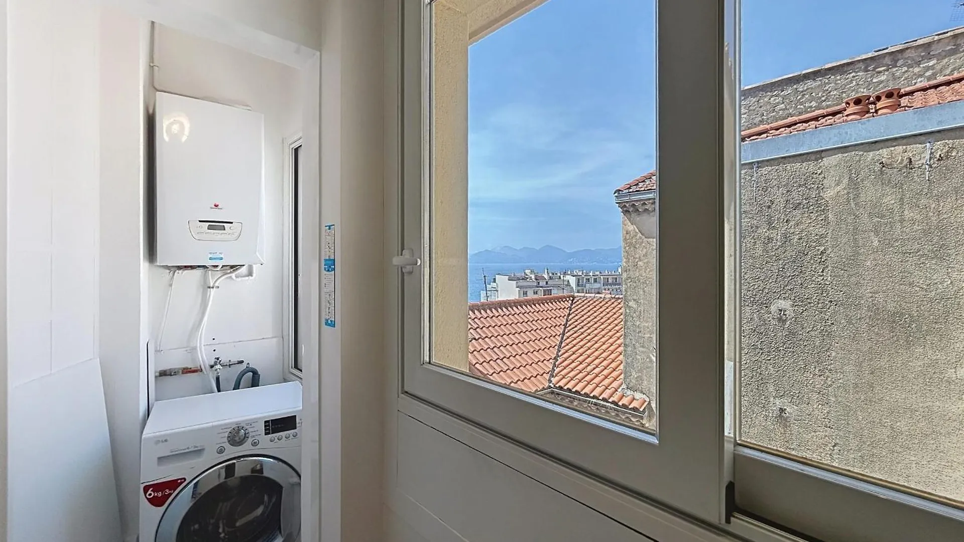 Cannes Suquet Stunning Sea View Bright Apartment Prime Quiet Location